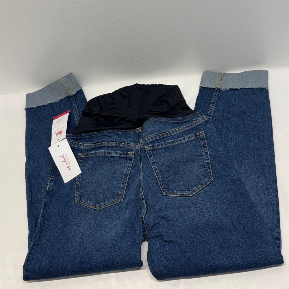 Isabel maternity jeans full panel cuffed ankles. Size 2
Blue Maternity Jeans